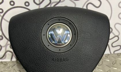Подушка безопасности в руль Volkswagen Golf 5
