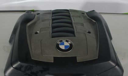 Крышка двигателя BMW 7 серии E65/E66