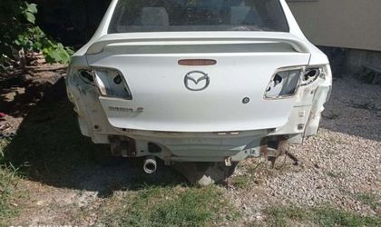 Крышка багажника в сборе Mazda 3, I (BK)