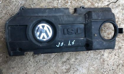 Крышка двс Volkswagen Jetta 6