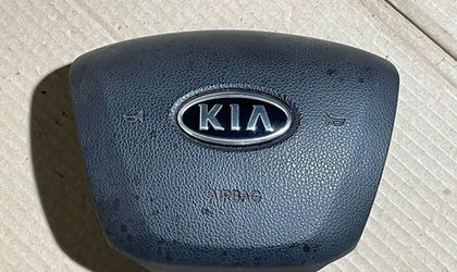 Подушка безопасности в руле Kia Rio III 2012
