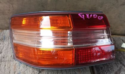 Стоп фонарь Toyota Mark II GX 100 левый