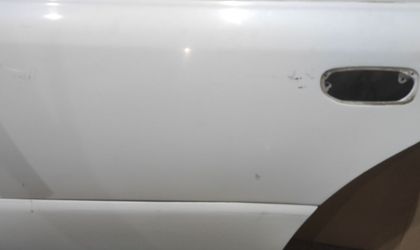 Дверь левая задняя в сборе Toyota Crown Majesta I (S140)