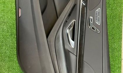 Обшивка боковой двери Mercedes W222 седан