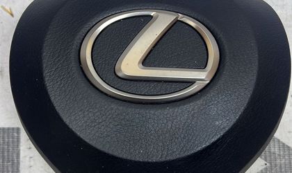 Подушка безопасности в руле Lexus LX450D
