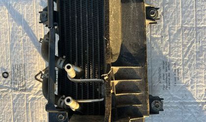 Радиатор охлаждения АКПП Lexus LX570