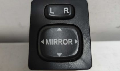 Блок кнопки управления зеркалами Toyota RAV4 40
