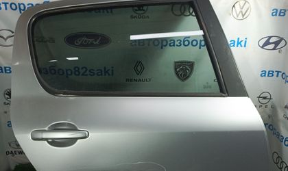 Дверь задняя правая Peugeot 307