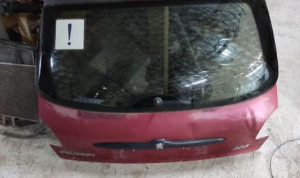 Крышка дверь багажника Peugeot 206 