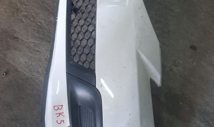 661 Бампер передний Mazda Axela BK5P