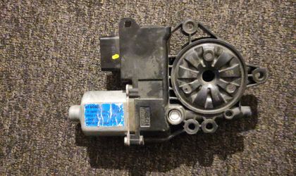 Мотор стеклоподъемника Hyundai i40, I 2014
