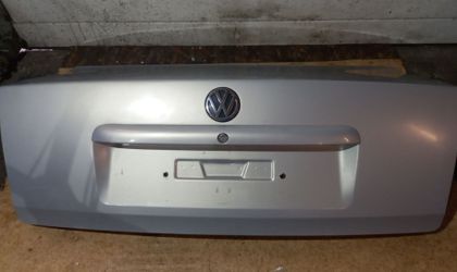 Крышка багажника Volkswagen Passat B5 2000