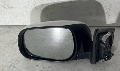 Зеркало заднего вида левое Toyota RAV4 III 