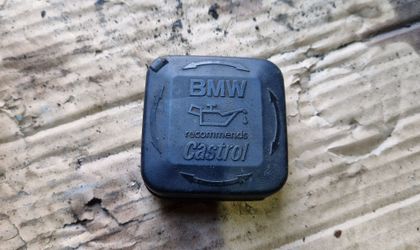 Крышка маслозаливная BMW 3 e46 n46b20
