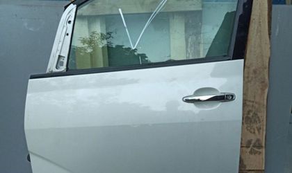 Дверь левая передняя в сборе Toyota Alphard I рестайлинг (2005—2008)