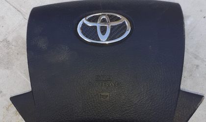 Подушка безопасности в руле Toyota Mark X I